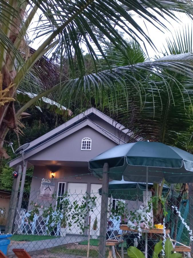 Sya Cottage 쿠알라 필라 외부 사진